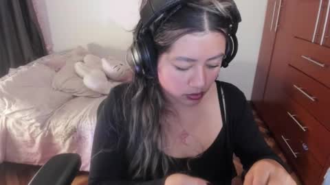 Stephanie  online show from December 14, 2025, 11:09 pm