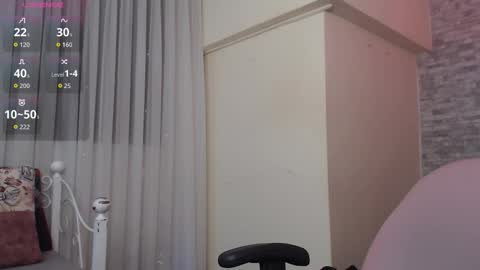 stephany_rodriguez_ online show from October 21, 2025, 11:55 am