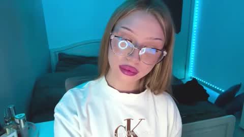 Snapshot of stepheniesemans chatting on March 11, 2026, 1:17 pm Stef online show from March 11, 2026, 1:17 pm