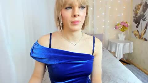 Snapshot of stesnyashkaalice chatting on June 21, 2026, 1:13 pm Alice online show from June 21, 2026, 1:13 pm