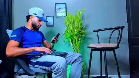 Steve  online show from October 22, 2025, 12:05 pm