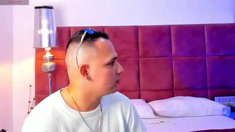 steve__ross online show from December 15, 2025, 4:17 am