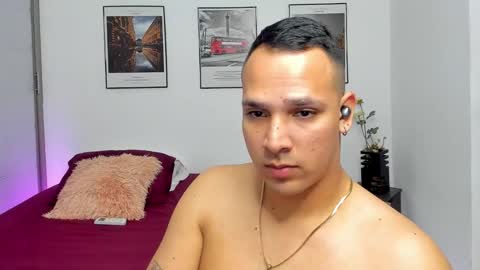 steve__ross online show from December 16, 2025, 9:09 pm