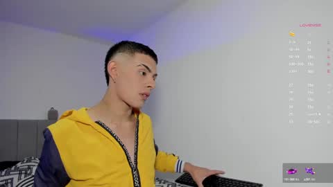 Snapshot of steveen_1604 chatting on December 5, 2024, 8:33 pm Stevenn online show from December 5, 2024, 8:33 pm