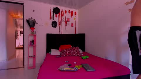 Snapshot of stevenfortaniax chatting on September 21, 2025, 6:31 pm TANIA-STEVEN online show from September 21, 2025, 6:31 pm