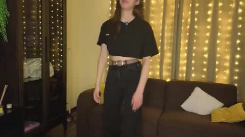 Candy online show from October 28, 2025, 5:15 pm