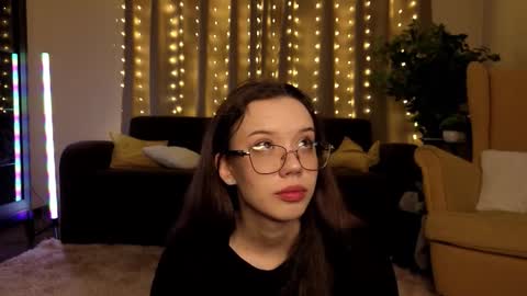 Candy online show from November 12, 2025, 5:57 pm