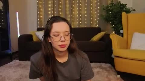 Candy online show from November 14, 2025, 10:40 pm