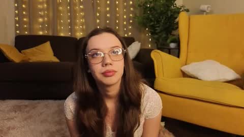 Candy online show from November 17, 2025, 7:08 pm