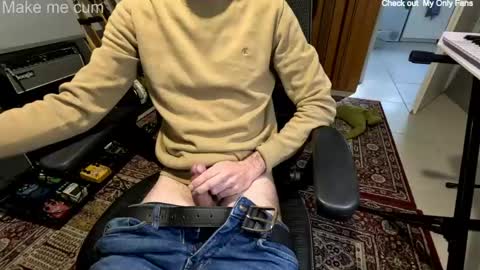 Snapshot of stevie_grey chatting on April 13, 2026, 5:24 am stevie_grey online show from April 13, 2026, 5:24 am