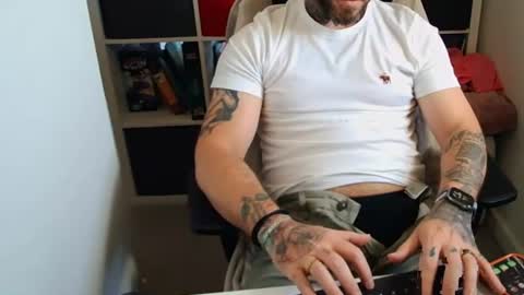 Snapshot of stevie_rae chatting on June 22, 2026, 9:17 am stevie_rae online show from June 22, 2026, 9:17 am