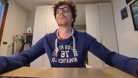 Snapshot of sti270452 chatting on November 16, 2025, 12:11 pm Jenk online show from November 16, 2025, 12:11 pm