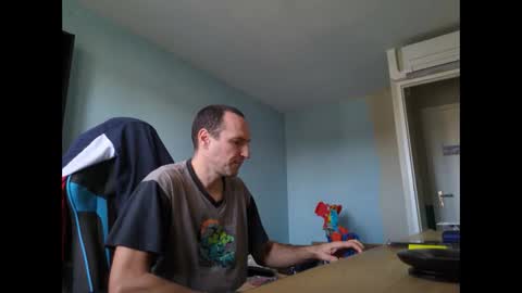 stickolive1 online show from October 8, 2025, 1:42 pm