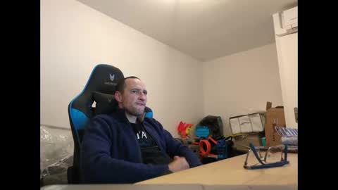 stickolive1 online show from March 26, 2026, 11:32 pm