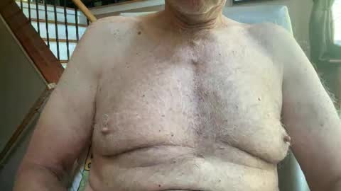 Snapshot of stillbad2 chatting on September 28, 2025, 1:27 pm Stillbad2 online show from September 28, 2025, 1:27 pm