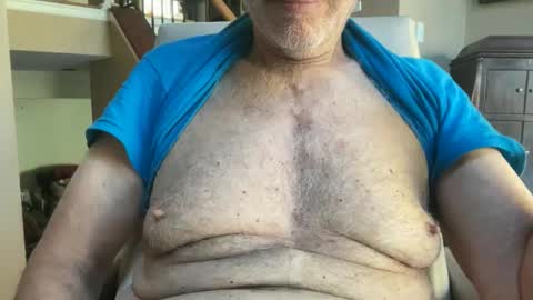 Snapshot of stillbad2 chatting on November 8, 2025, 4:40 pm Stillbad2 online show from November 8, 2025, 4:40 pm