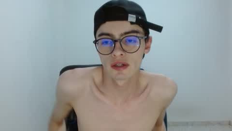 Snapshot of stiv_grant chatting on April 23, 2026, 11:07 pm stiv_grant online show from April 23, 2026, 11:07 pm