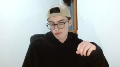 Snapshot of stiv_grant chatting on April 29, 2026, 12:05 am stiv_grant online show from April 29, 2026, 12:05 am
