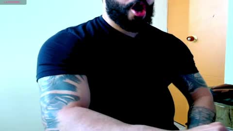 stiven253958 online show from May 28, 2026, 4:48 pm
