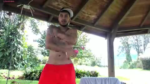 StivennCardona online show from April 15, 2026, 7:58 pm