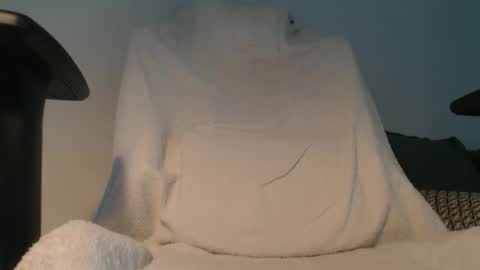 Snapshot of stivglatpik chatting on February 28, 2026, 9:32 am stivglatpik online show from February 28, 2026, 9:32 am