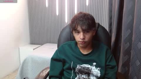 Stiwen online show from February 26, 2026, 1:43 pm