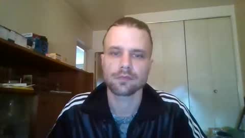 stockingsnfeet online show from May 4, 2026, 4:25 pm