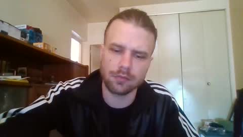 stockingsnfeet online show from May 10, 2026, 11:59 am