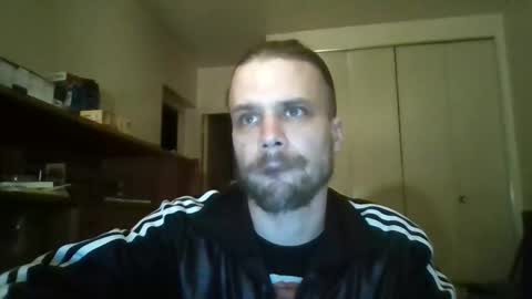 stockingsnfeet online show from May 19, 2026, 9:43 pm