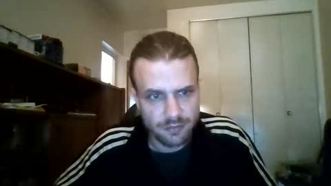 stockingsnfeet online show from June 3, 2026, 7:08 pm
