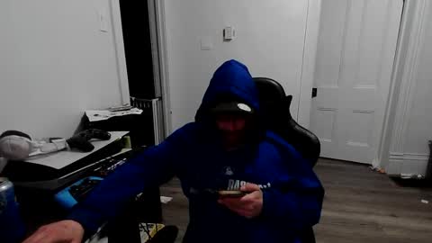 stonedpanda77 online show from April 22, 2026, 2:14 am