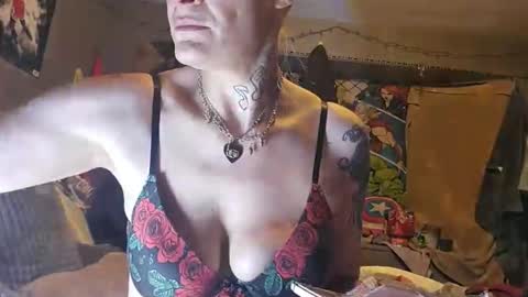 stonehuedown online show from December 21, 2025, 5:14 am