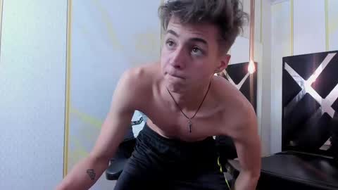 Snapshot of stonne69 chatting on March 4, 2025, 10:16 pm stonne69 online show from March 4, 2025, 10:16 pm