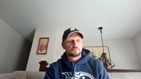 LifestyleMan313 online show from October 8, 2025, 7:55 pm