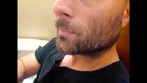 stopshottttt online show from November 20, 2025, 6:40 pm