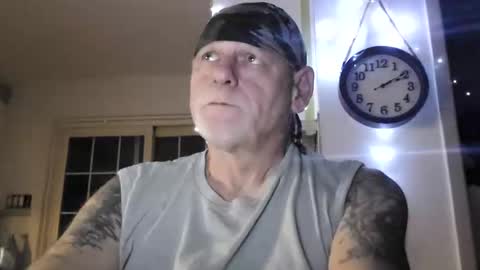 stormynorm14 online show from January 1, 2025, 7:09 am