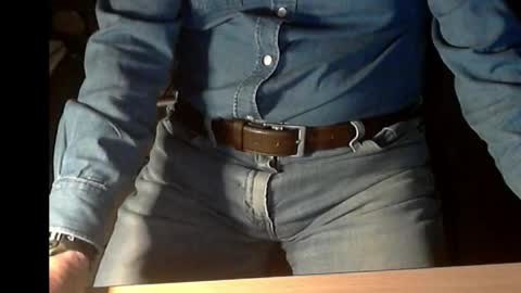 Snapshot of str8_dave chatting on May 4, 2026, 7:43 pm Dave online show from May 4, 2026, 7:43 pm