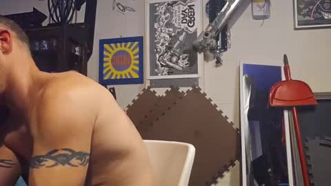 Str8 online show from February 10, 2025, 8:00 pm