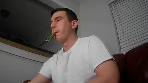 Snapshot of str8stuntcox chatting on February 10, 2026, 3:32 am Str8StuntCox online show from February 10, 2026, 3:32 am