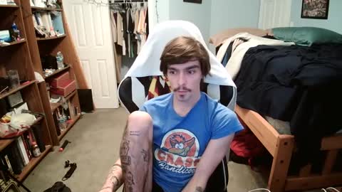 str8whiteboy21 online show from February 11, 2025, 7:05 pm