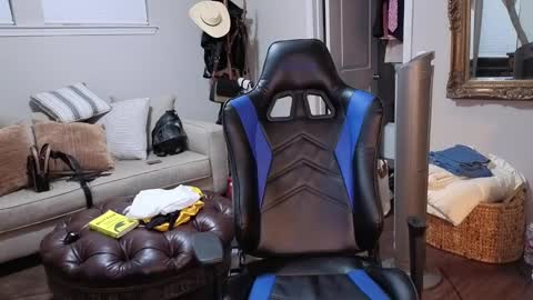 str8whiteboy21 online show from September 18, 2025, 5:20 am