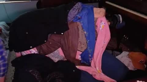 str8whiteboy21 online show from October 24, 2025, 4:03 pm