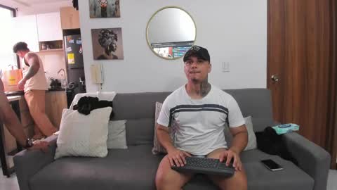 straight__friends online show from May 14, 2026, 1:51 pm