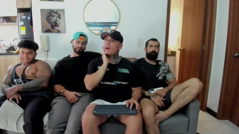 straight__friends online show from May 15, 2026, 2:13 pm