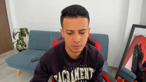 straight_boys_hornys online show from March 22, 2026, 1:36 pm