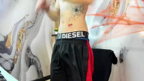 Snapshot of straightboy_nick chatting on November 7, 2025, 3:28 am NICK online show from November 7, 2025, 3:28 am