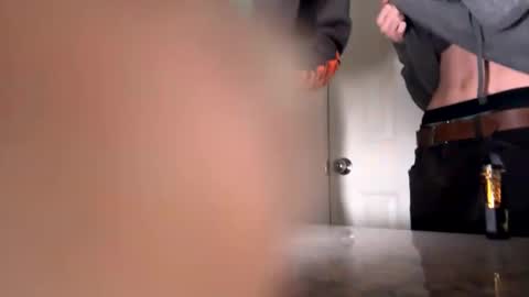 straightfriends2225555 online show from January 17, 2025, 10:33 am
