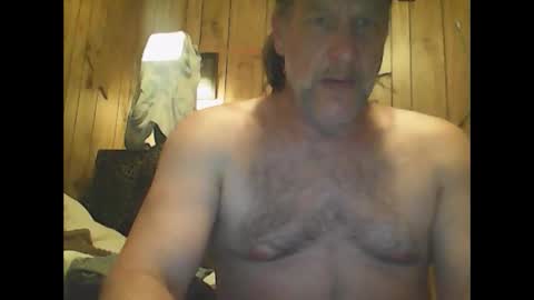 Snapshot of straightmaletouse chatting on April 21, 2026, 5:36 am straightmaletouse online show from April 21, 2026, 5:36 am