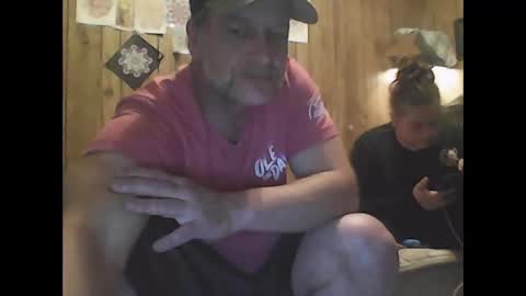 Snapshot of straightmaletouse chatting on May 8, 2026, 6:19 am straightmaletouse online show from May 8, 2026, 6:19 am