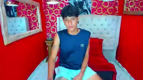 Snapshot of straightyounpein chatting on April 14, 2026, 5:02 am straightyounpein online show from April 14, 2026, 5:02 am